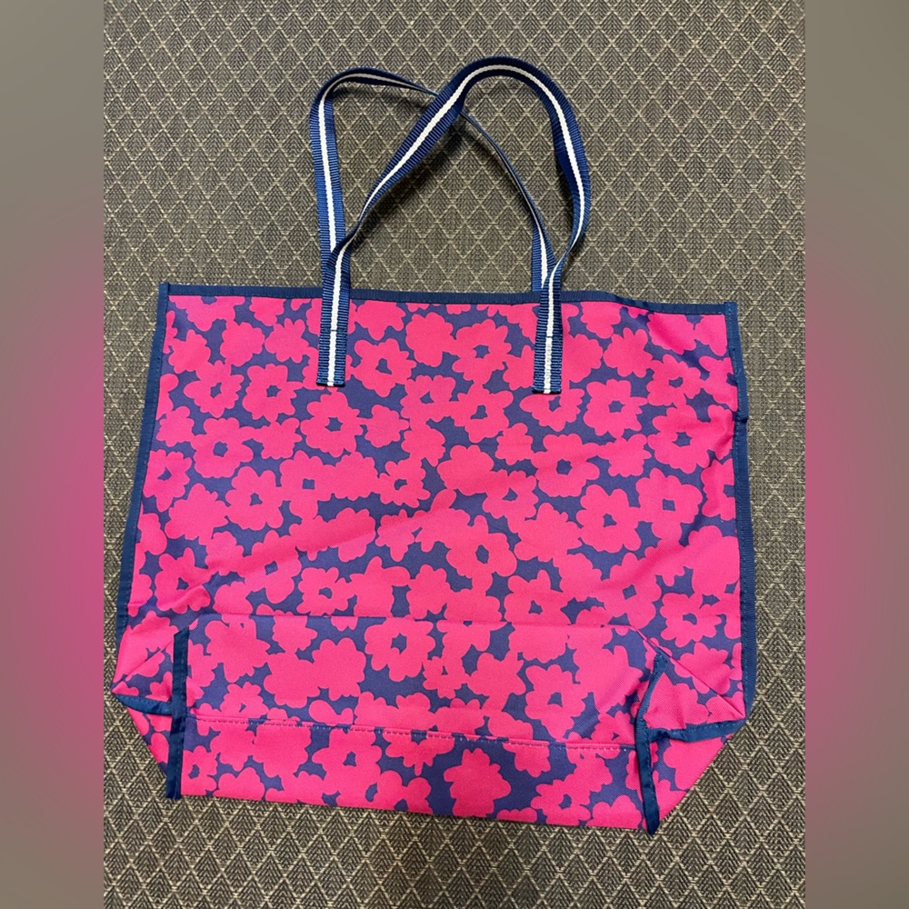 New Estée Lauder tote